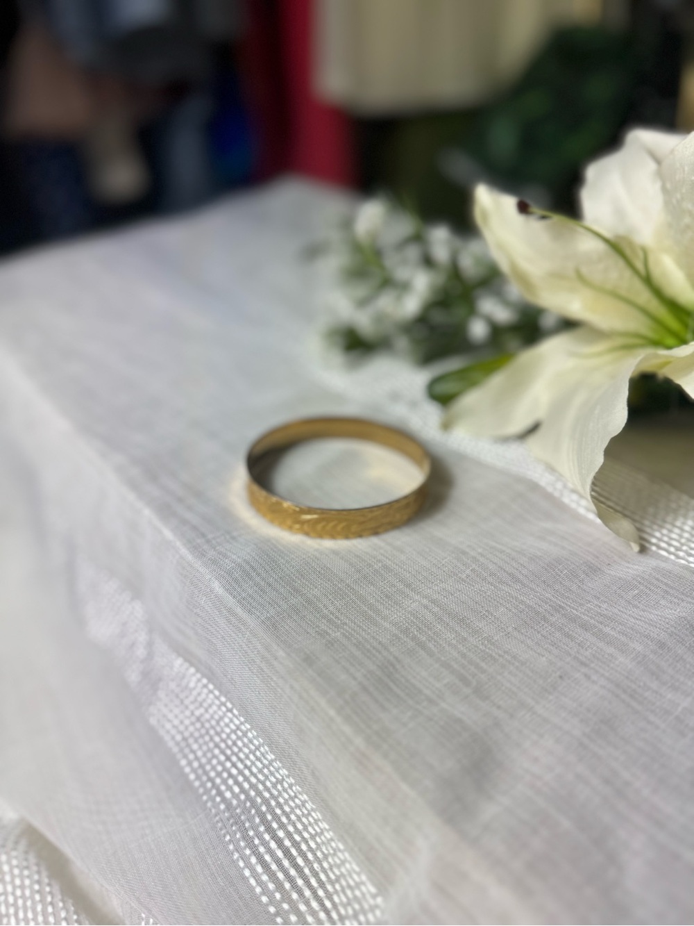 Vintage Mexico gold plate floral etched Engraved Bangle Bracelet - Women Jewelry - Picture 9 of 11